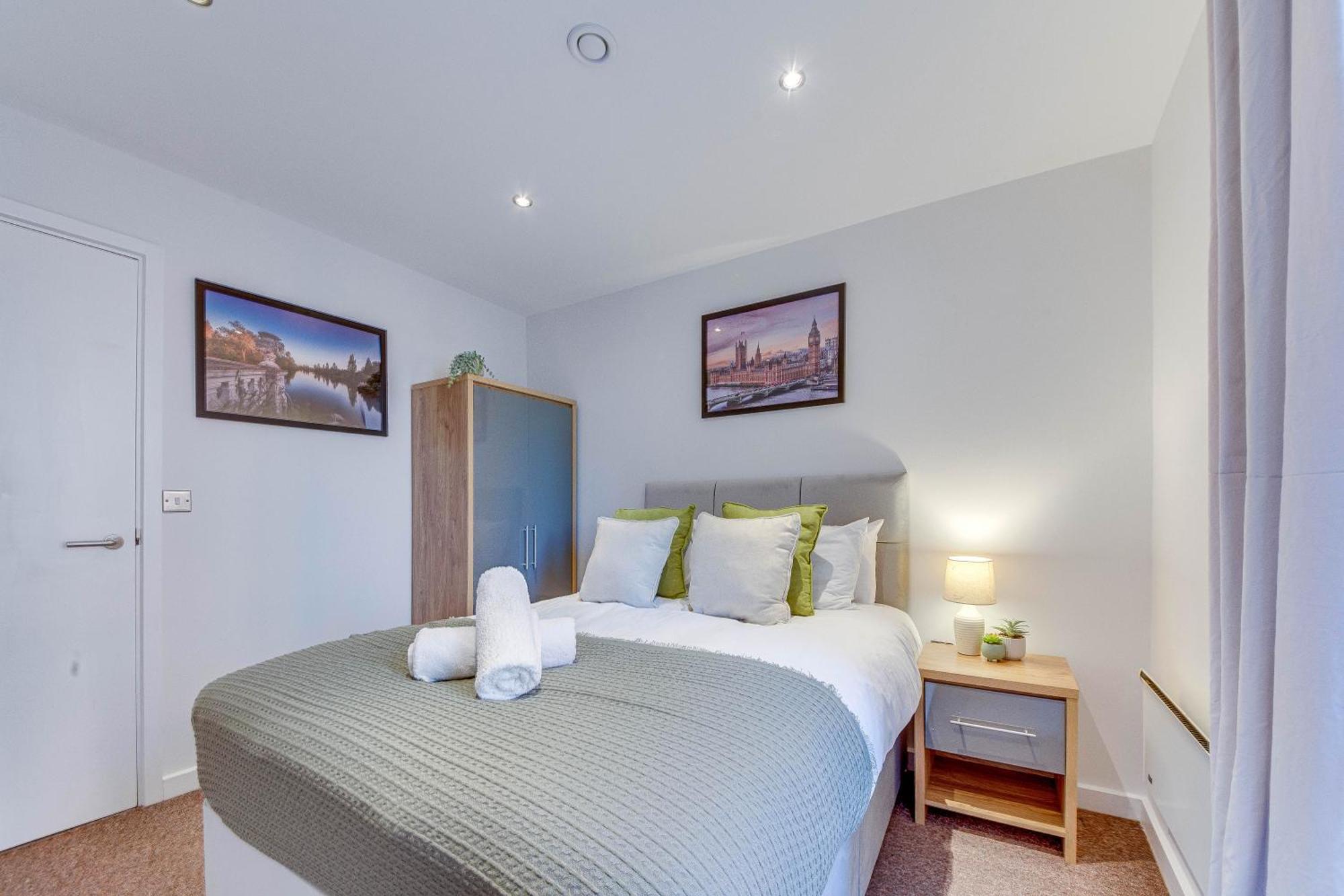 Elegant Shire House Apartment Sheffield